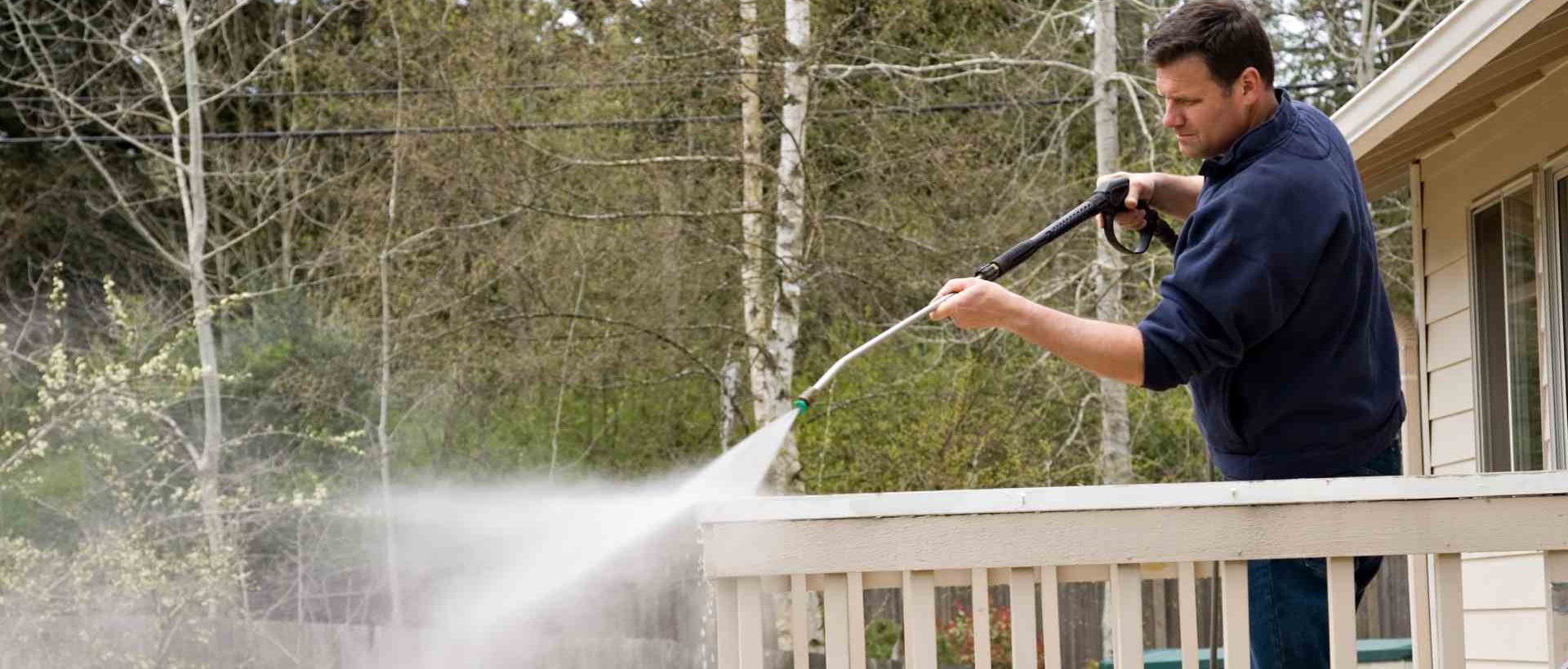 deep cleaning services E16