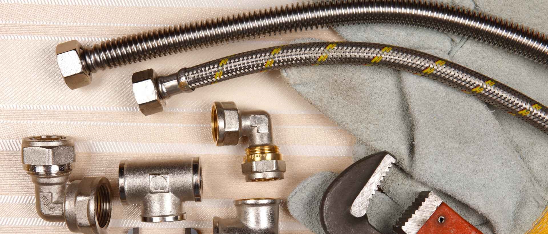 Emergency plumbers E16